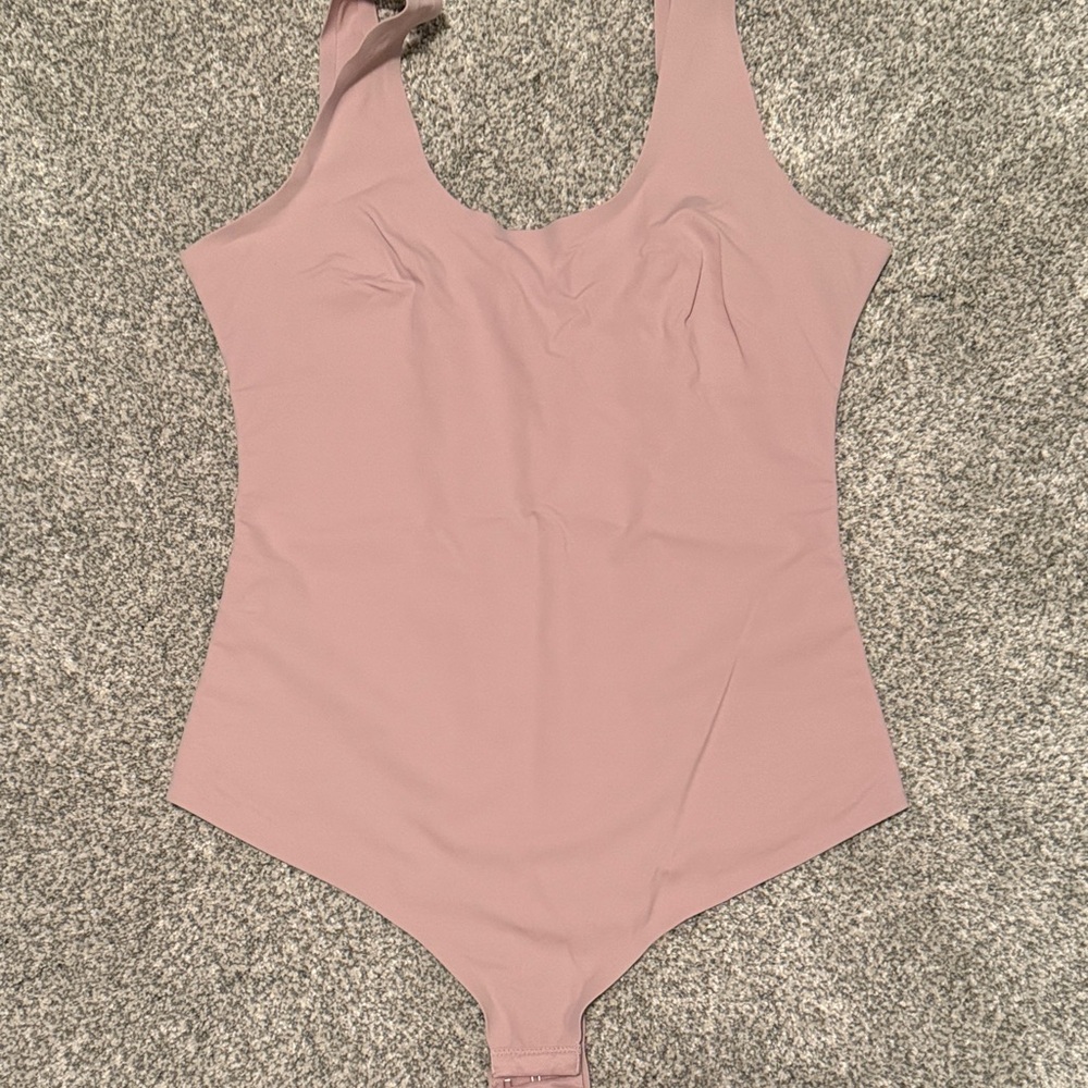 Pinsy Scoop Tank Hourglass Shapewear Thong Bodysuit. Large-Long.